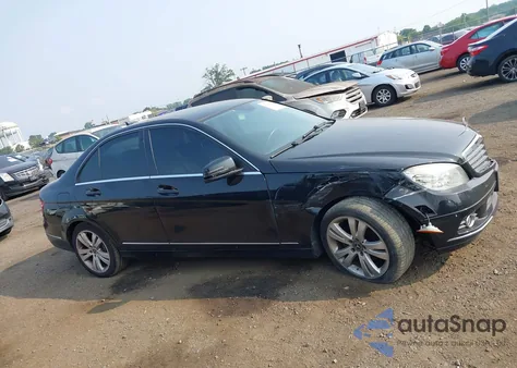 2010 Mercedes-Benz C 300 Luxury 4Matic/Sport 4Matic from USA, damaged, VIN WDDGF8BB9AF423576